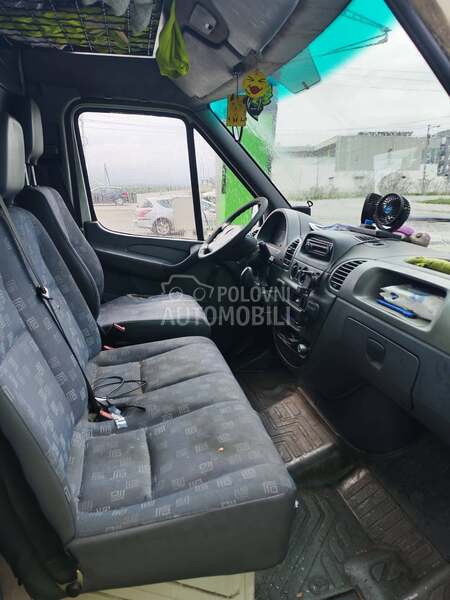 Mercedes Benz Sprinter maxi