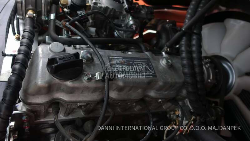 viljuškar na plin 2.5T