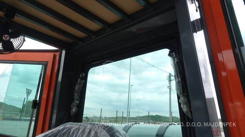 viljuškar na plin 2.5T