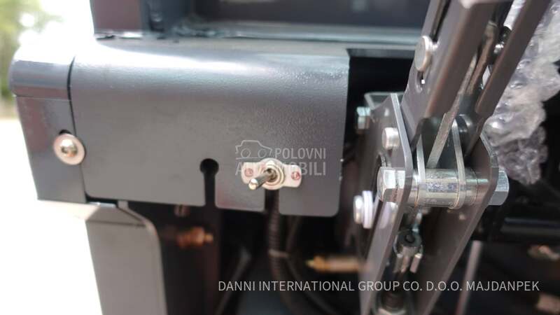 viljuškar na plin 2.5T