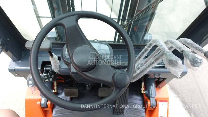 viljuškar na plin 2.5T