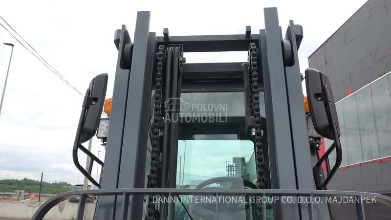 viljuškar na plin 2.5T