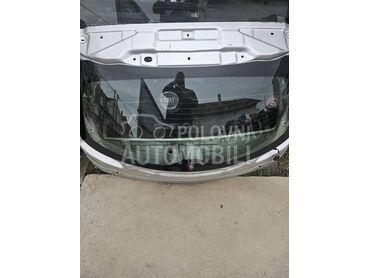 Zadnja sofersajbna za karavana za Opel Insignia od 2009. do 2013. god.