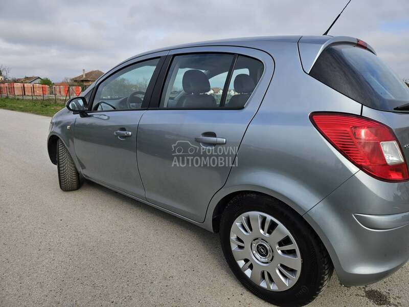 Opel Corsa D 