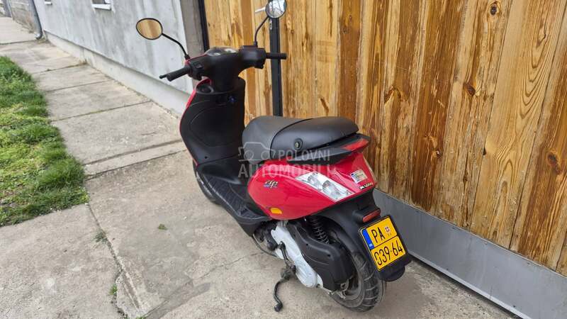 Piaggio Zip 4t