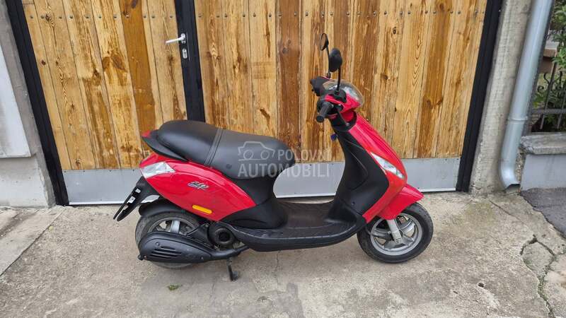 Piaggio Zip 4t