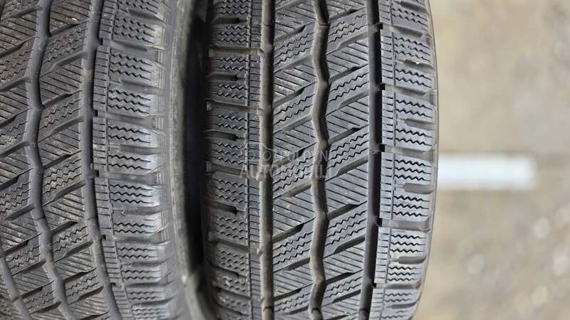 Hankook 215/60 R16 Zimska