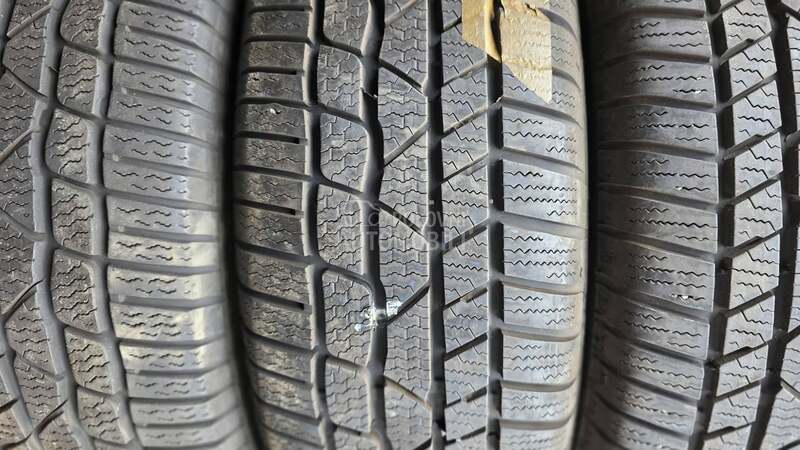 Continental 215/60 R17 Zimska