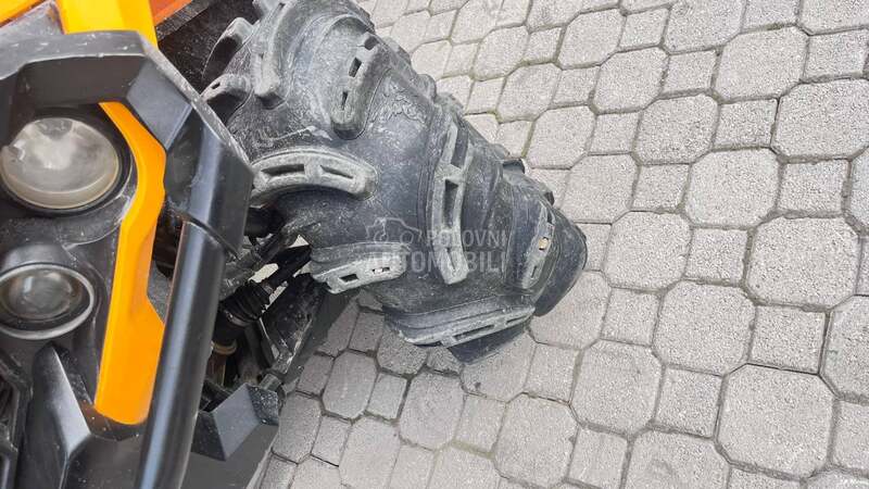 Can-Am OUTLANDER 1000