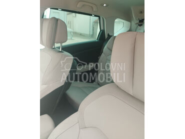 Renault Grand Scenic 1,2 bosse ful