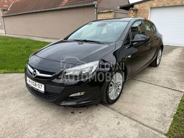 Opel Astra J N.O.V Serv.knjiga