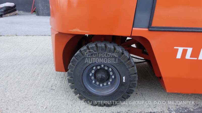 viljuškar na plin 3.5T