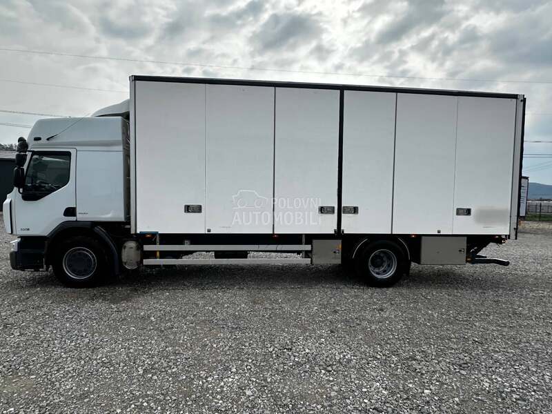 Renault RENAULT PREMIUM 4X2