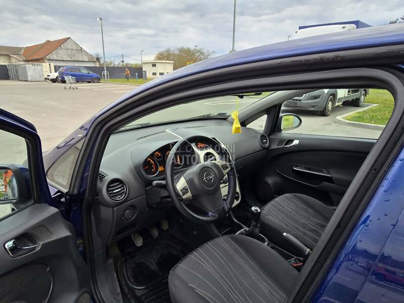 Opel Corsa D 