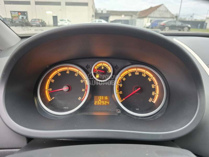 Opel Corsa D 