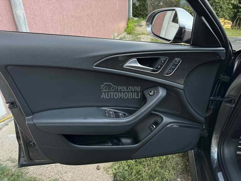 Audi S6 