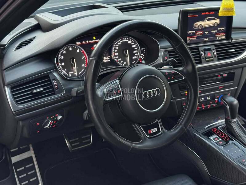 Audi S6 