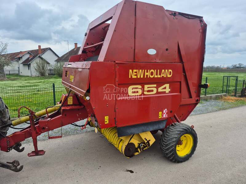 New Holland 654