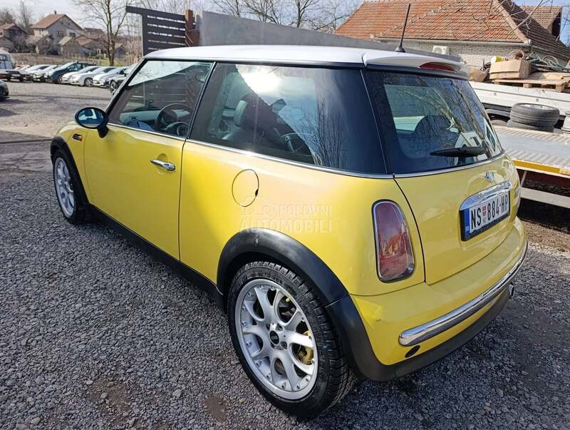 MINI Cooper 