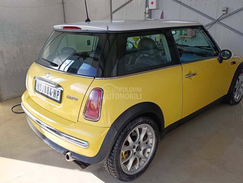 MINI Cooper 