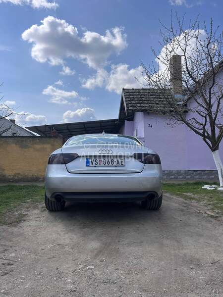 Audi A5 2.7