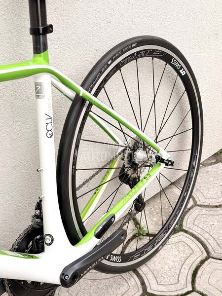 Trek Madone 28