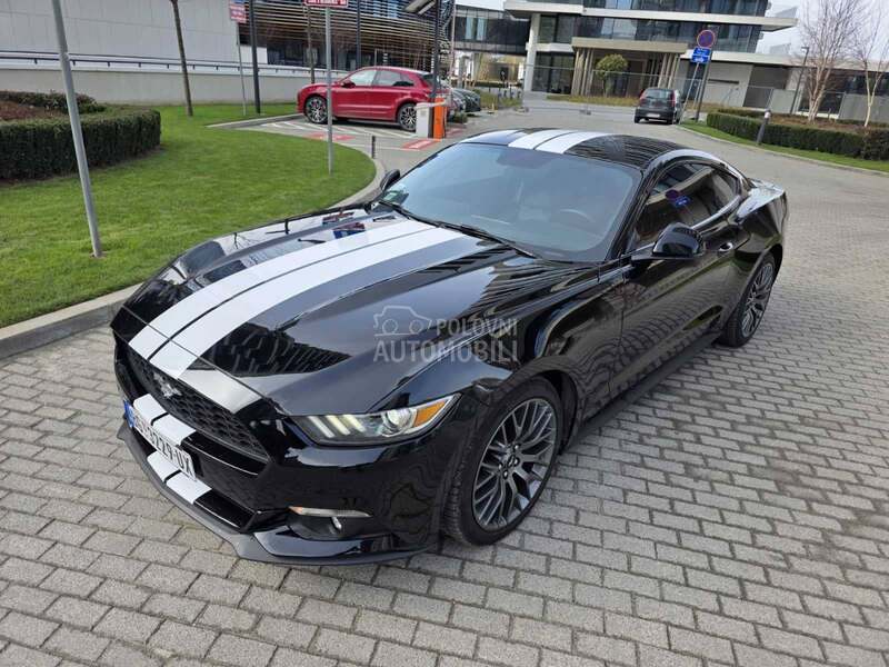 Ford Mustang 