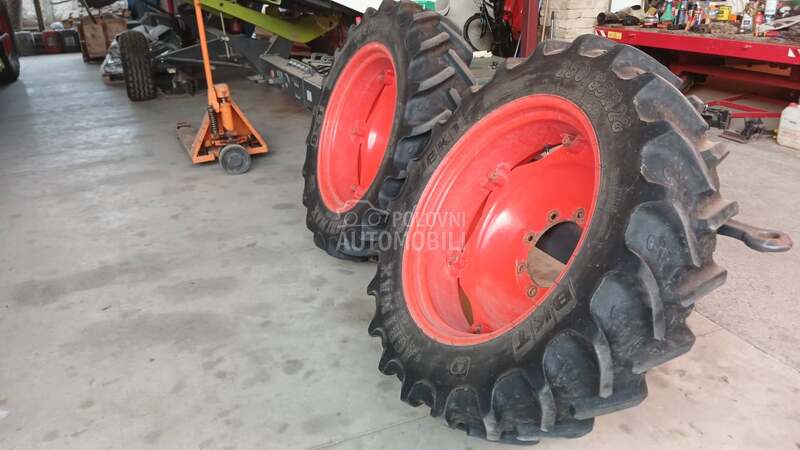 Claas BKT AGRI MAX RT955