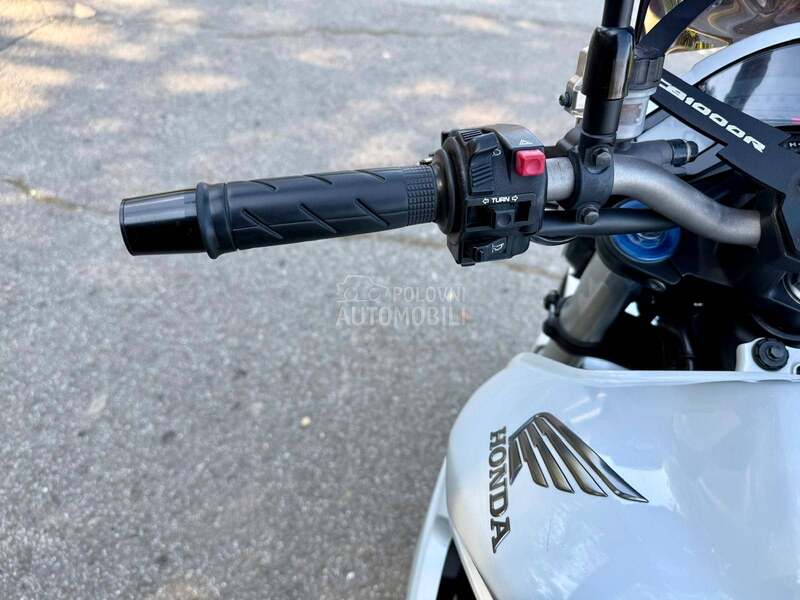 Honda CB1000R