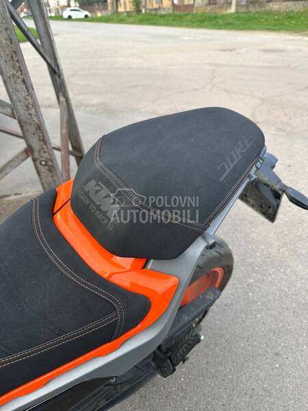 KTM Duke 390