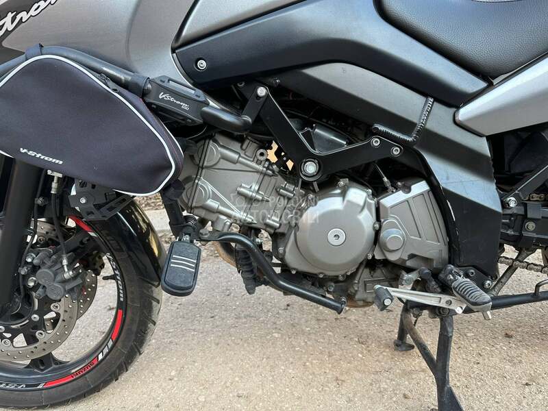 Suzuki V Strom DL 650