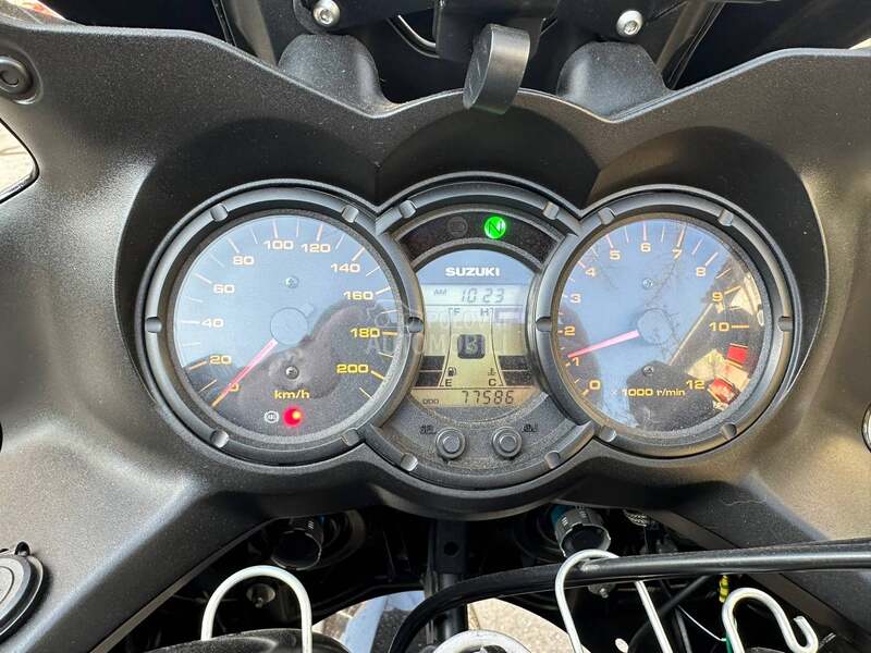 Suzuki V Strom DL 650