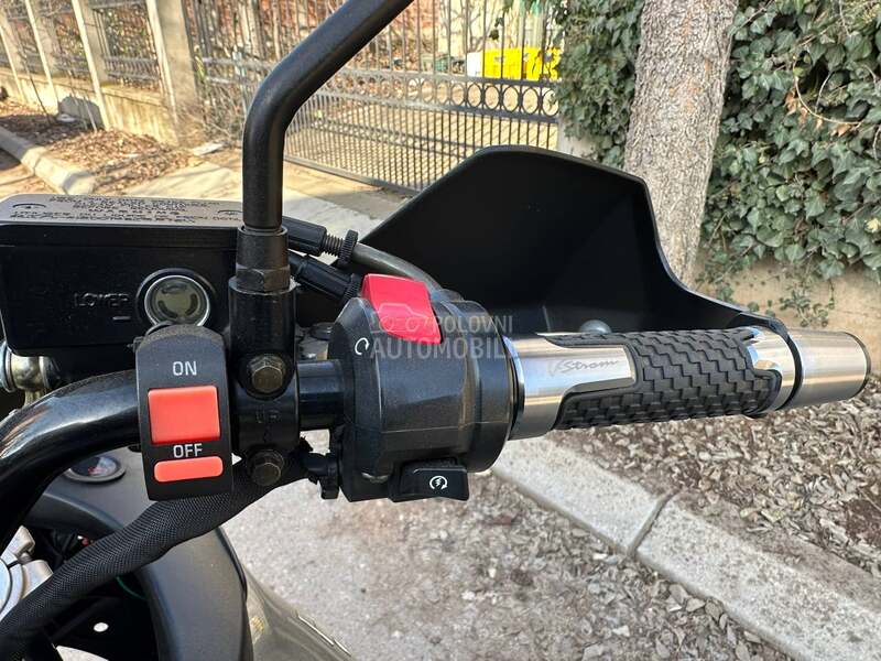 Suzuki V Strom DL 650