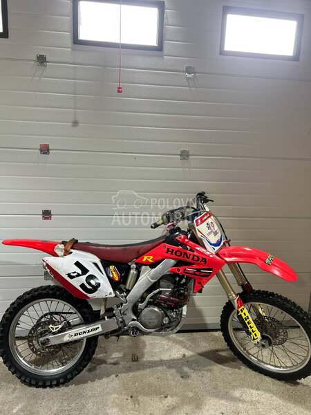 Honda cr250f
