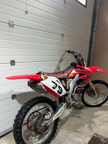 Honda cr250f