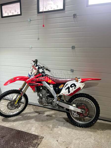 Honda cr250f