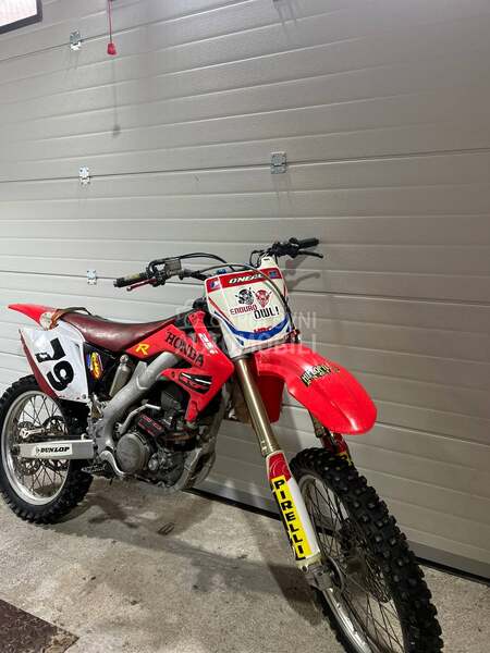 Honda cr250f