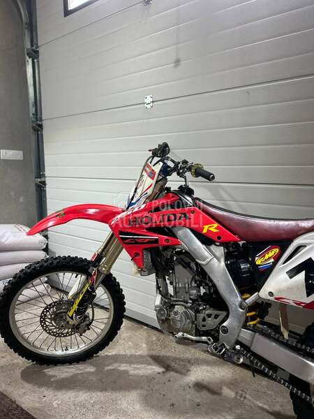Honda cr250f