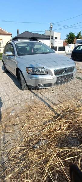Volvo V50 
