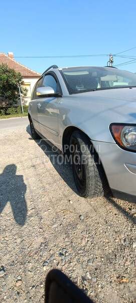 Volvo V50 