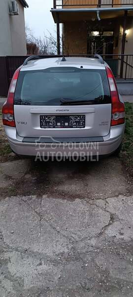 Volvo V50 