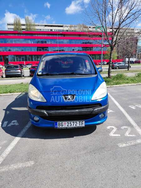 Peugeot 1007 