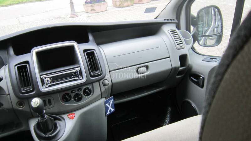 Renault Trafik 2.0 DCI putnicki