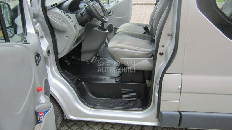 Renault Trafik 2.0 DCI putnicki