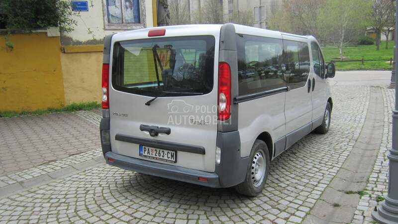 Renault Trafik 2.0 DCI putnicki