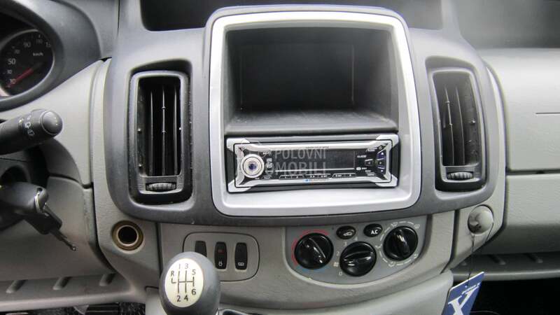 Renault Trafik 2.0 DCI putnicki