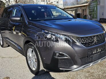 Peugeot 5008 1.2vti , allure