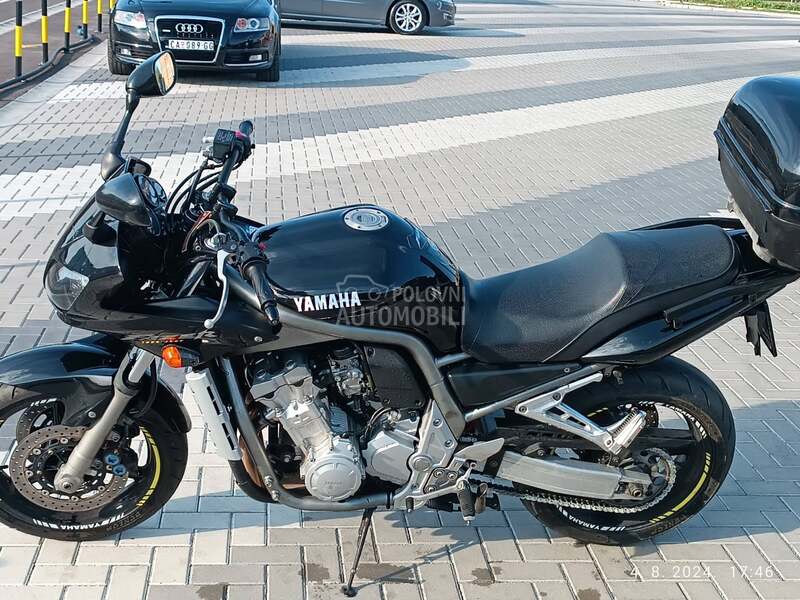 Yamaha fejzer