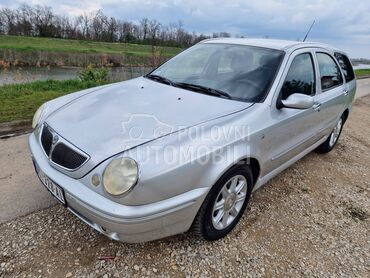 Lancia Lybra 1.9 JTD