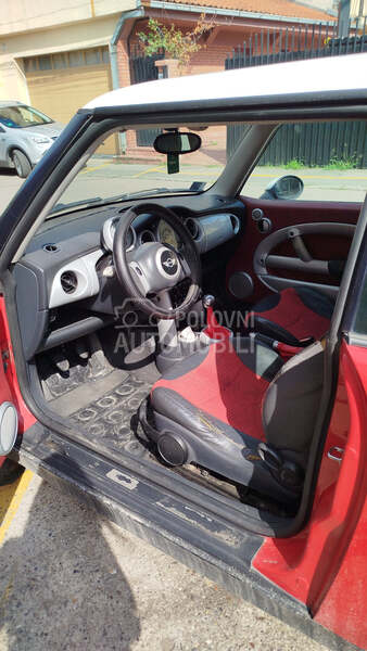 MINI Cooper 1.6